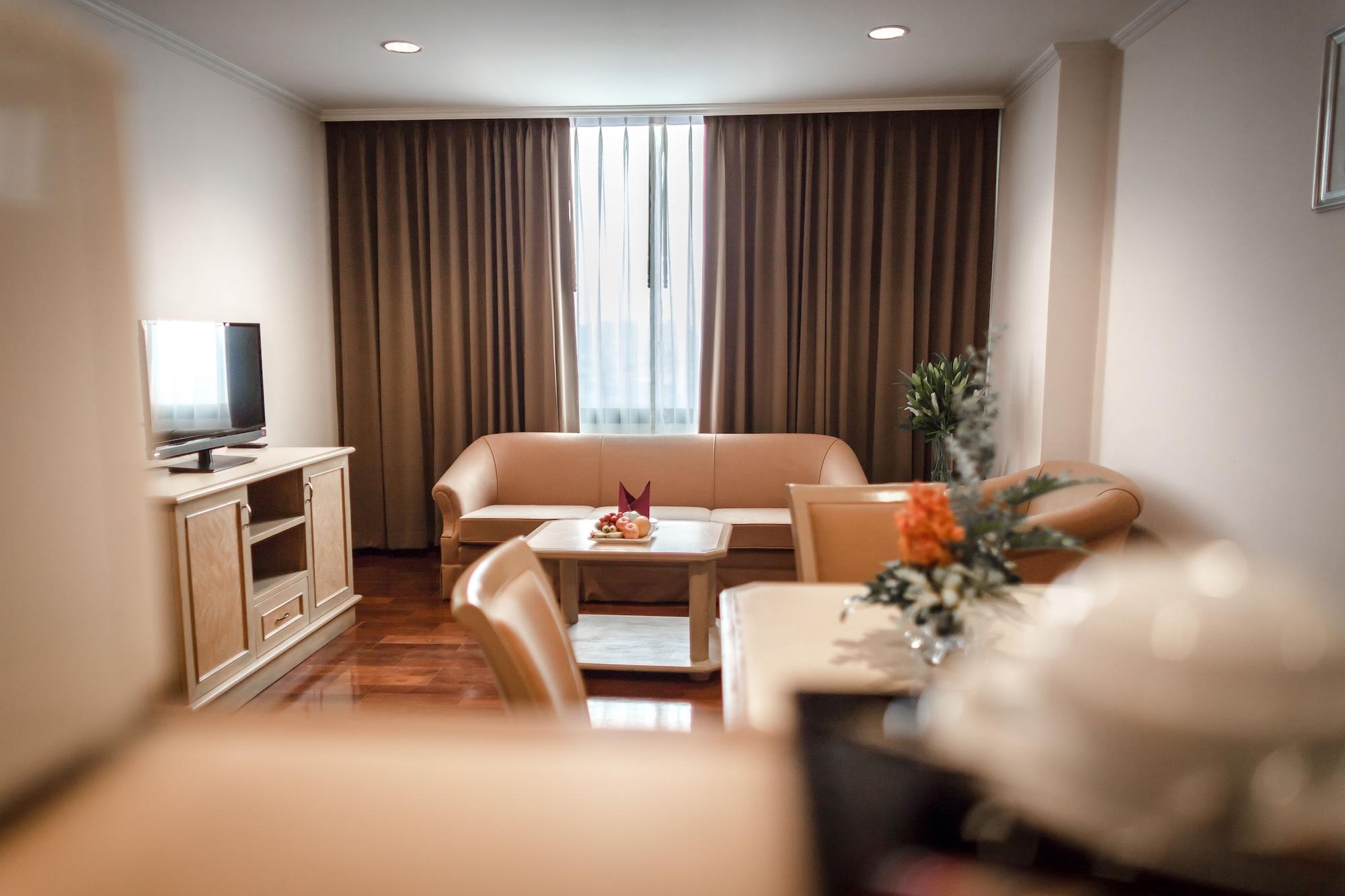 Grand Tower Inn Rama 6 Bangkok Buitenkant foto