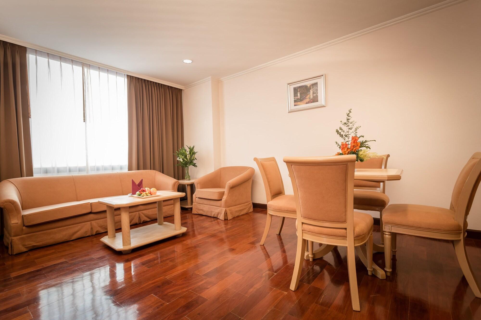 Grand Tower Inn Rama 6 Bangkok Buitenkant foto