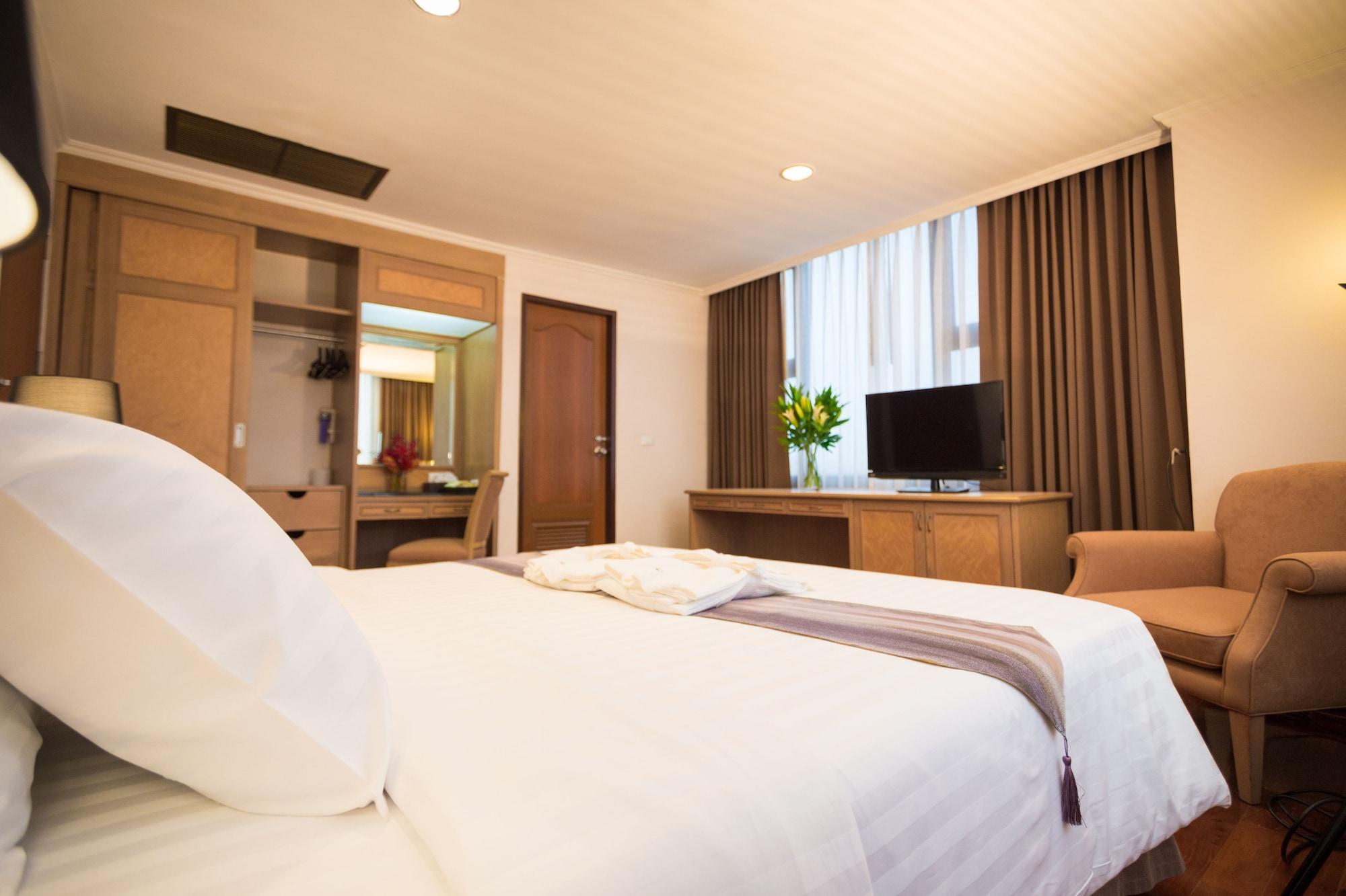 Grand Tower Inn Rama 6 Bangkok Buitenkant foto