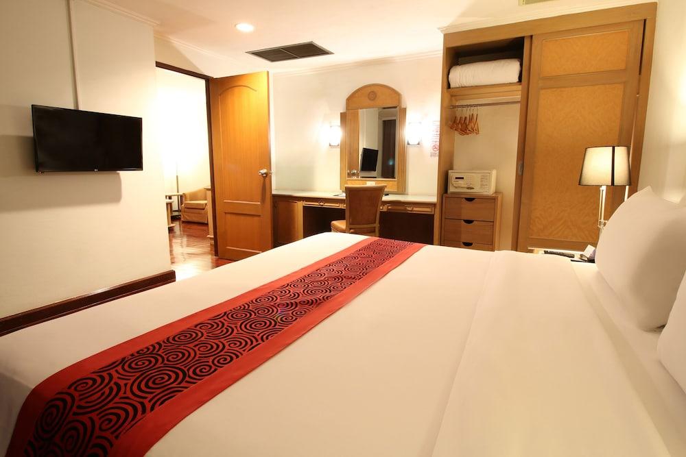 Grand Tower Inn Rama 6 Bangkok Buitenkant foto
