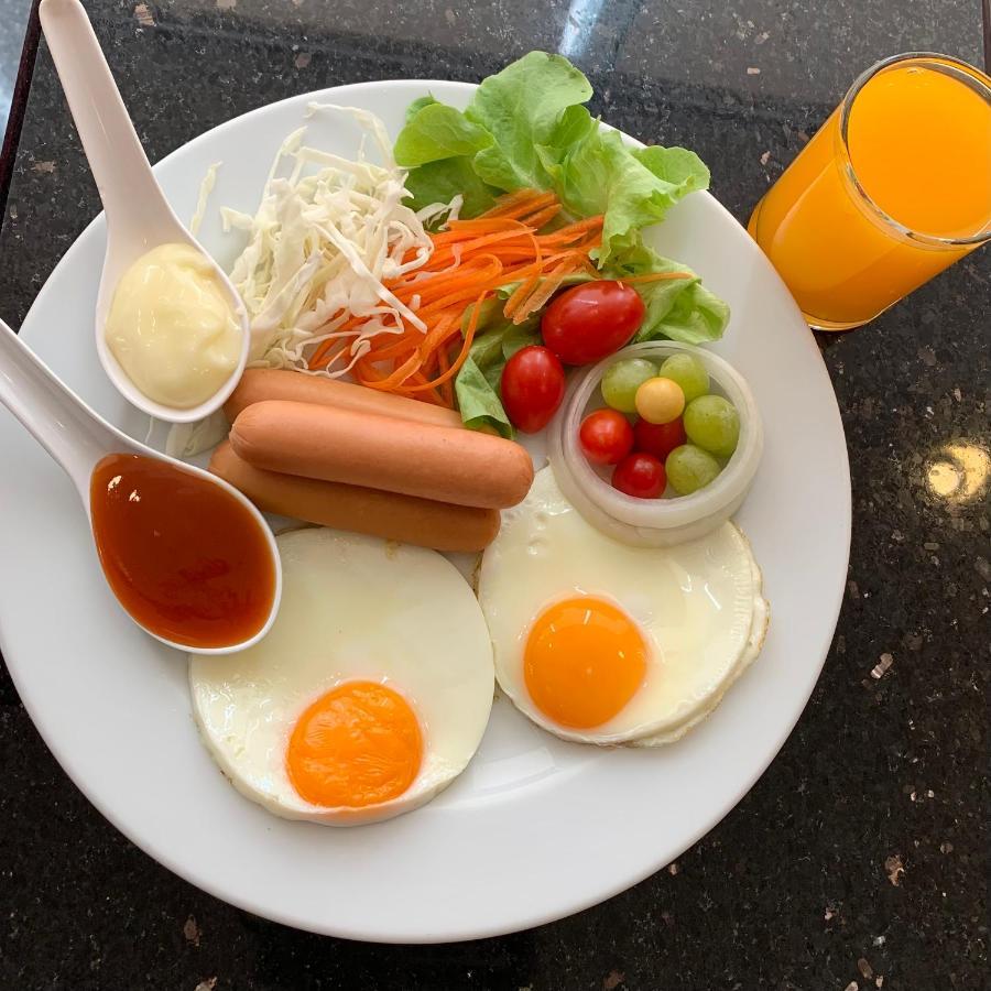 Grand Tower Inn Rama 6 Bangkok Buitenkant foto
