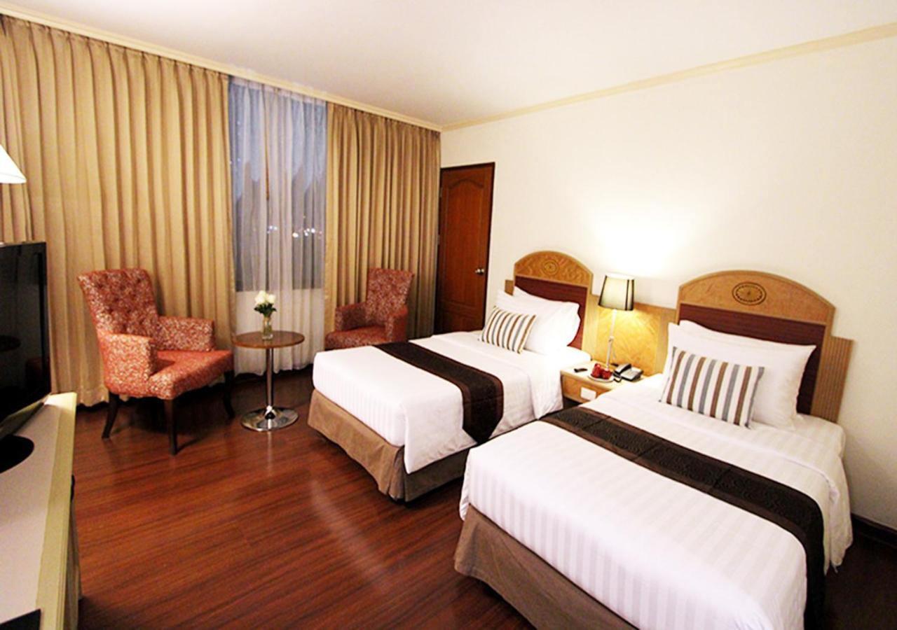 Grand Tower Inn Rama 6 Bangkok Buitenkant foto