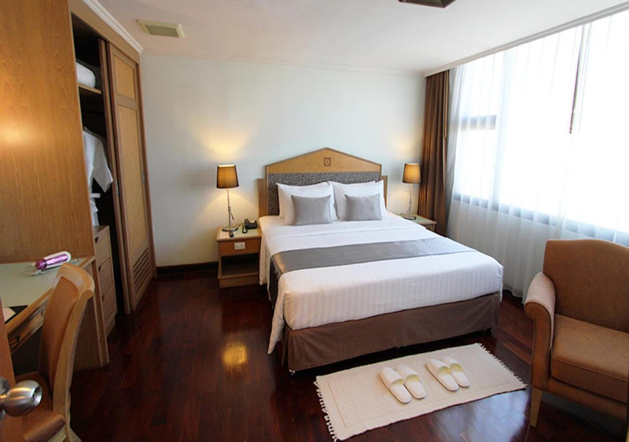 Grand Tower Inn Rama 6 Bangkok Buitenkant foto